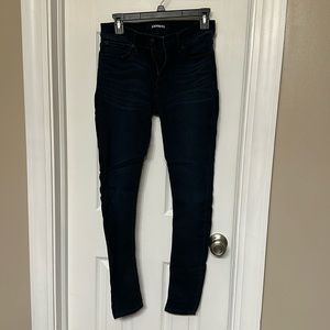 W express jeans. Stretch +. Supersoft. Legging mid rise. Size 4R barely worn.